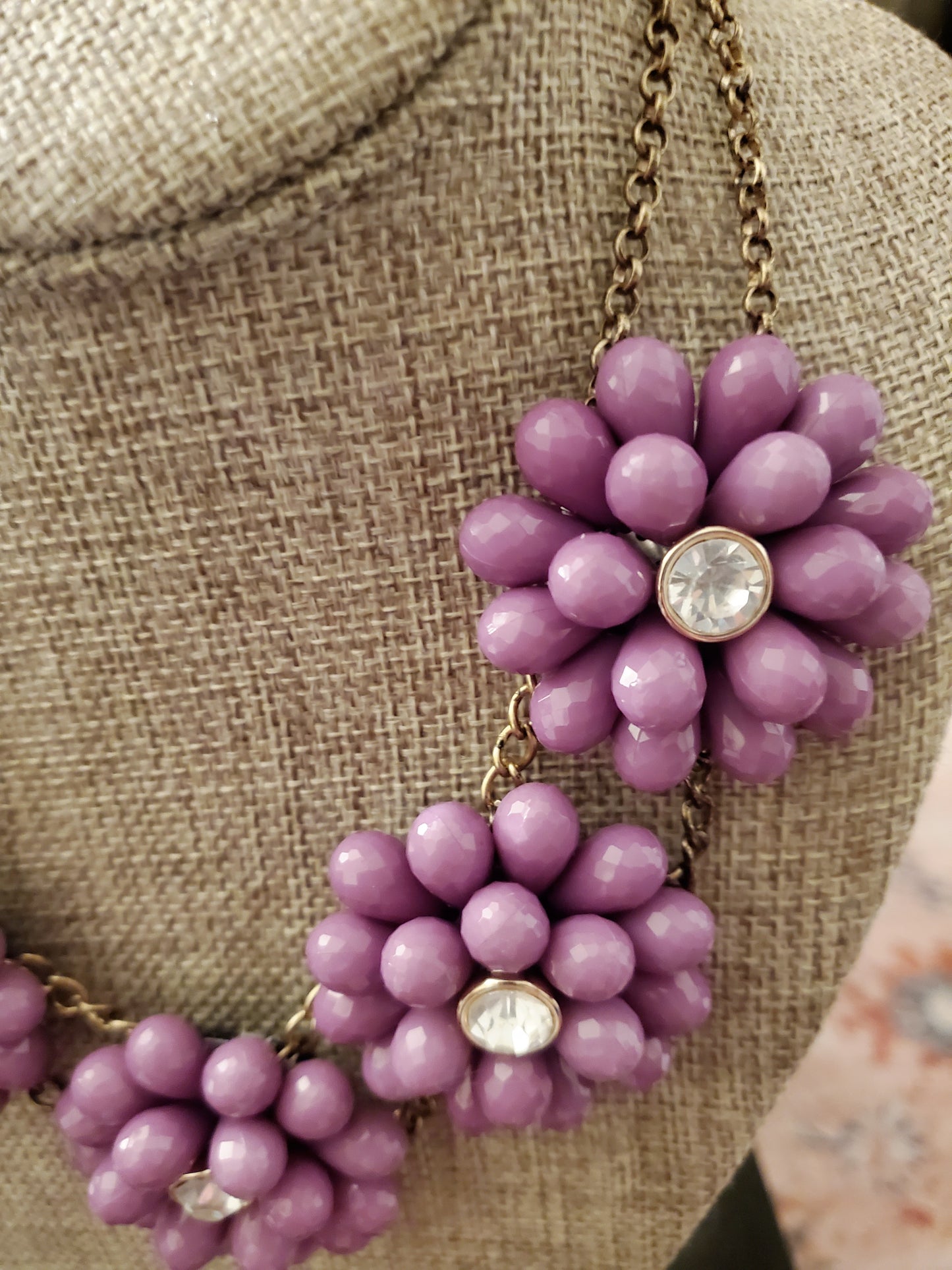 Purple Floral Bead Necklace w/Earrings