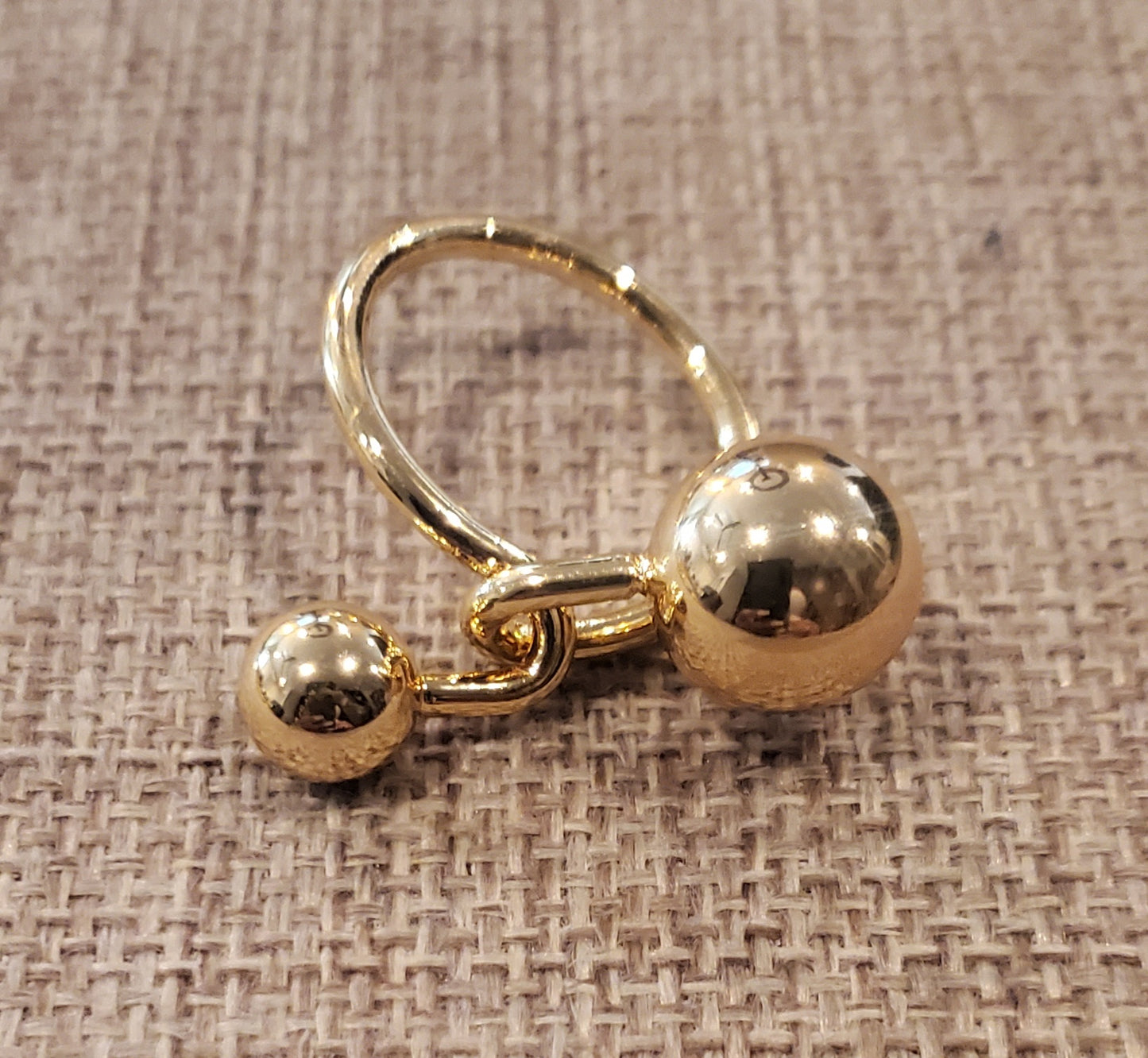 Abstract Ball Ring